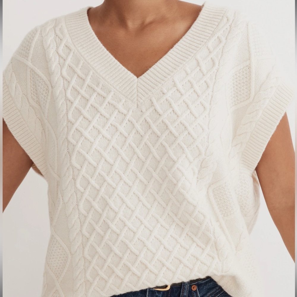Madewell Cable-Knit V-Neck Sweater Vest in Antique Cream (NWT)